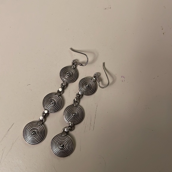 Triple, 925 silver sections, 2” drop from bottom of hook. - Picture 1 of 3